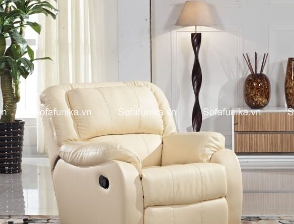 Mẫu sofa thư giãn màu trắng sữa này cũng rất được săn đón ở Funika